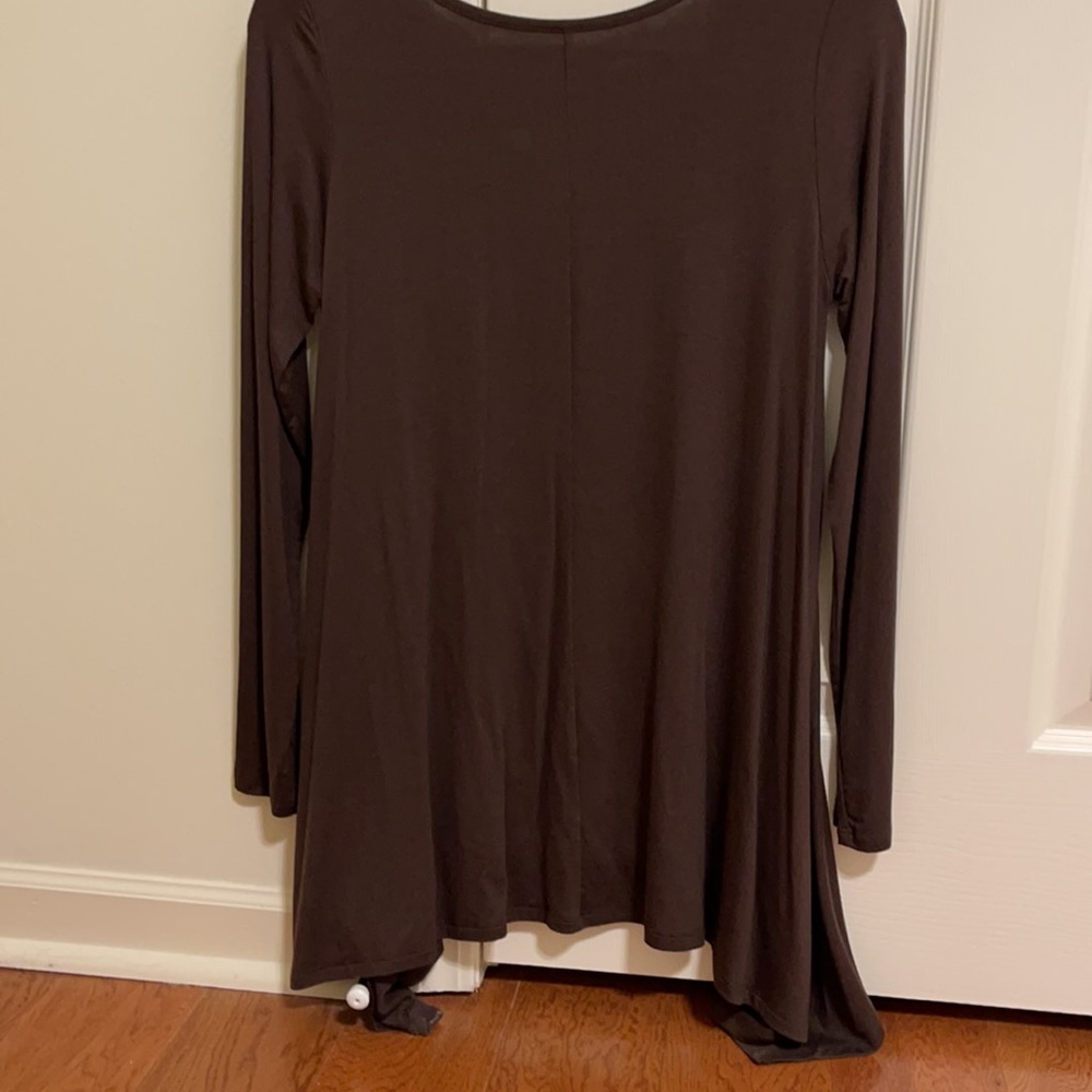 Top - Picture 2 of 3